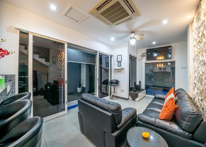 Modern With Private Pool , Full Kitchen And Parking * Legian