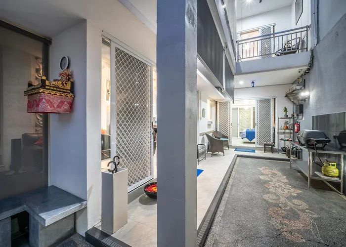 Modern With Private Pool , Full Kitchen And Parking Villa *