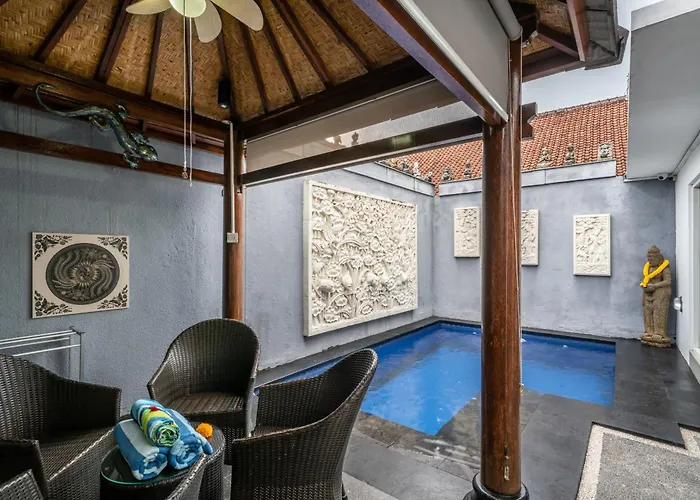 Modern With Private Pool , Full Kitchen And Parking Legian