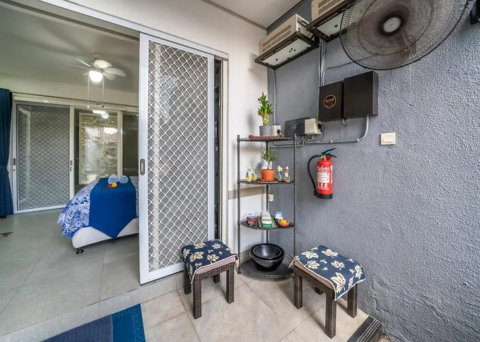 Modern With Private Pool , Full Kitchen And Parking *