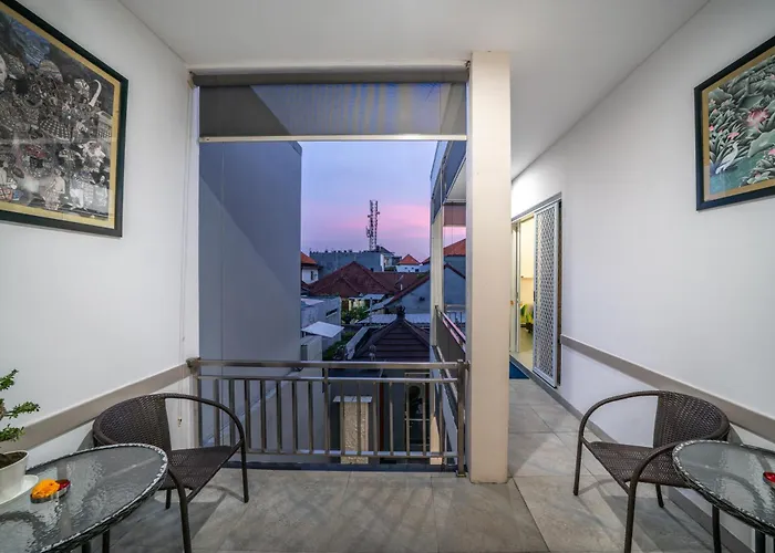 Modern With Private Pool , Full Kitchen And Parking *