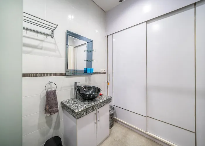 Modern With Private Pool , Full Kitchen And Parking * Legian