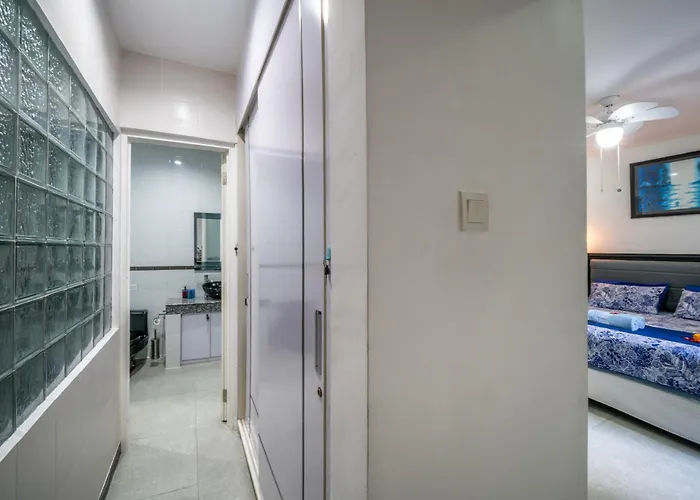 Modern With Private Pool , Full Kitchen And Parking Villa *
