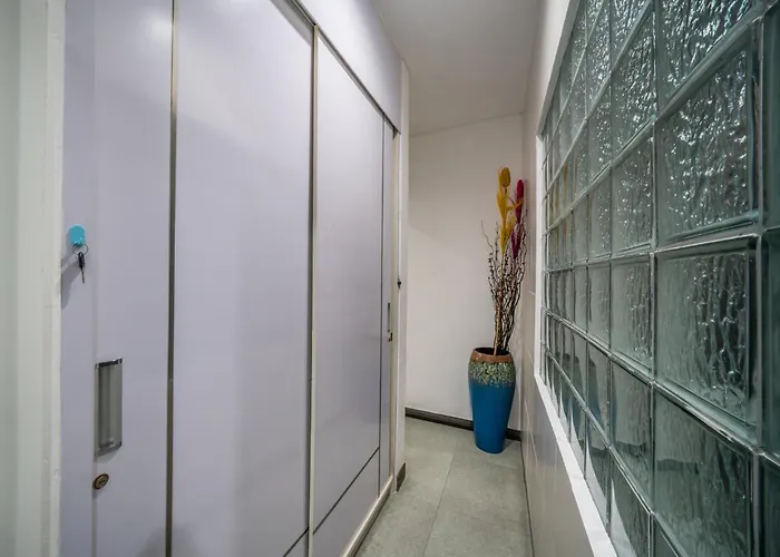 Villa Modern With Private Pool , Full Kitchen And Parking Legian