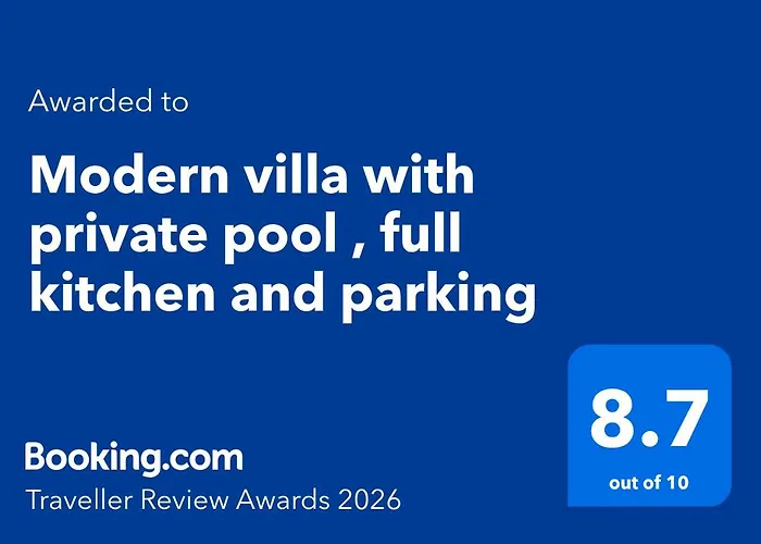 Villa Modern With Private Pool , Full Kitchen And Parking *